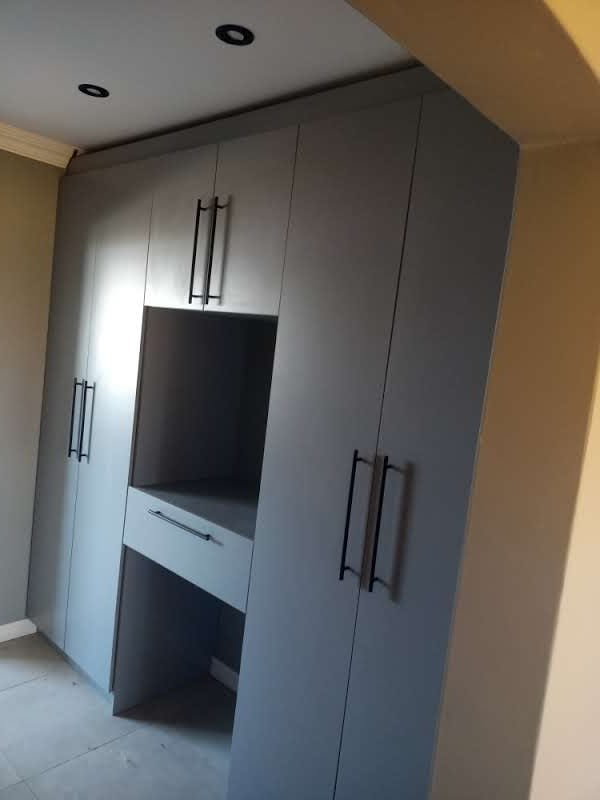 Ronnie Handyman Services | We do all handyman work installing cabinets . Repair existing cabinets. hanging, pictures drill curtains, painting, TV mounting.