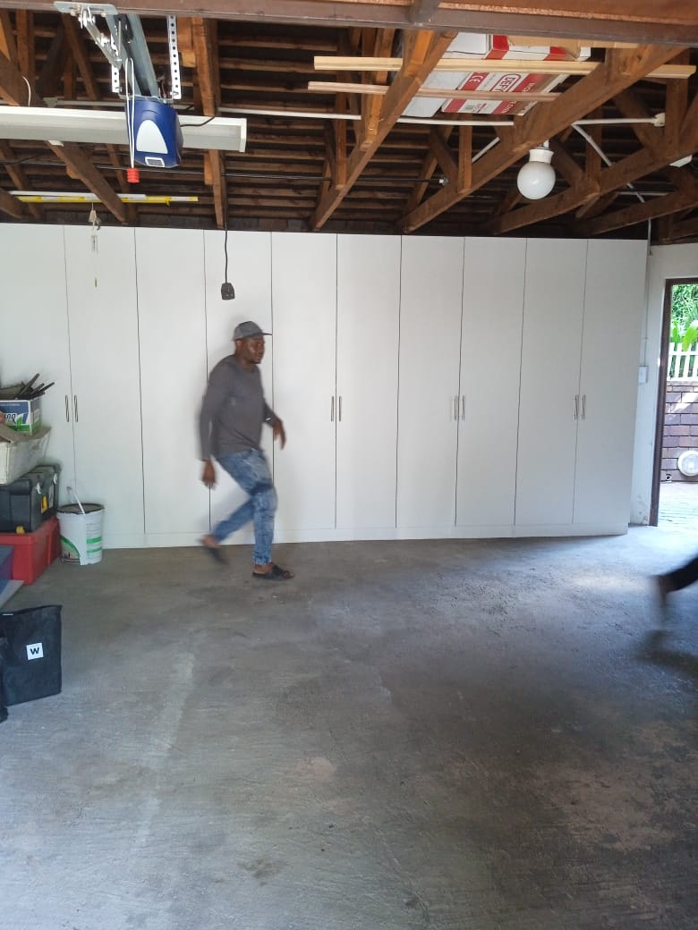 Ronnie Handyman Services | We do all handyman work installing cabinets . Repair existing cabinets. hanging, pictures drill curtains, painting, TV mounting.