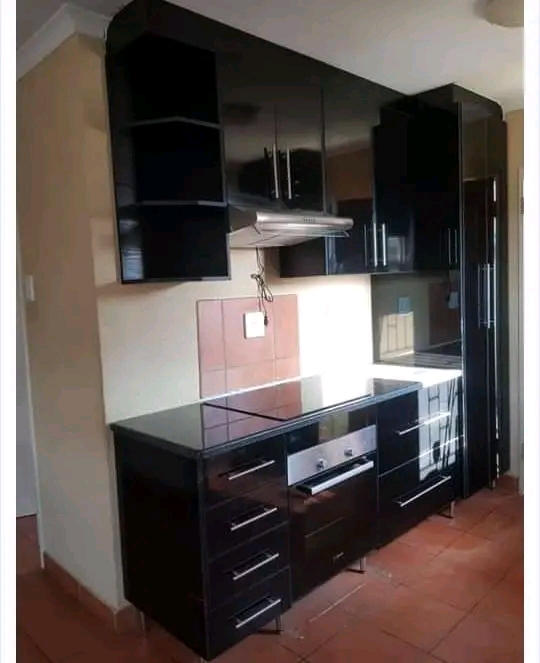 Ronnie Handyman Services | We do all handyman work installing cabinets . Repair existing cabinets. hanging, pictures drill curtains, painting, TV mounting.